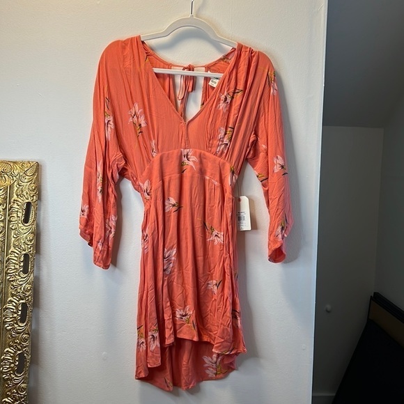 Billabong Dresses & Skirts - 🌊 Billabong Take the Plunge Floral Mini Dress - NWT - Small